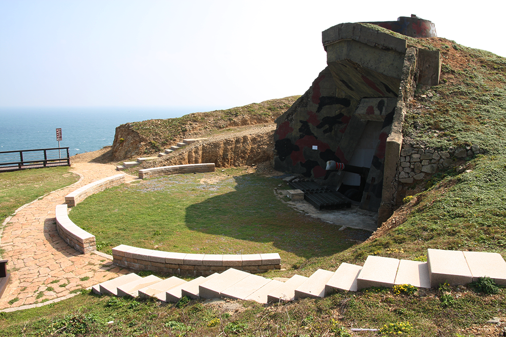 大砲連8吋榴彈砲